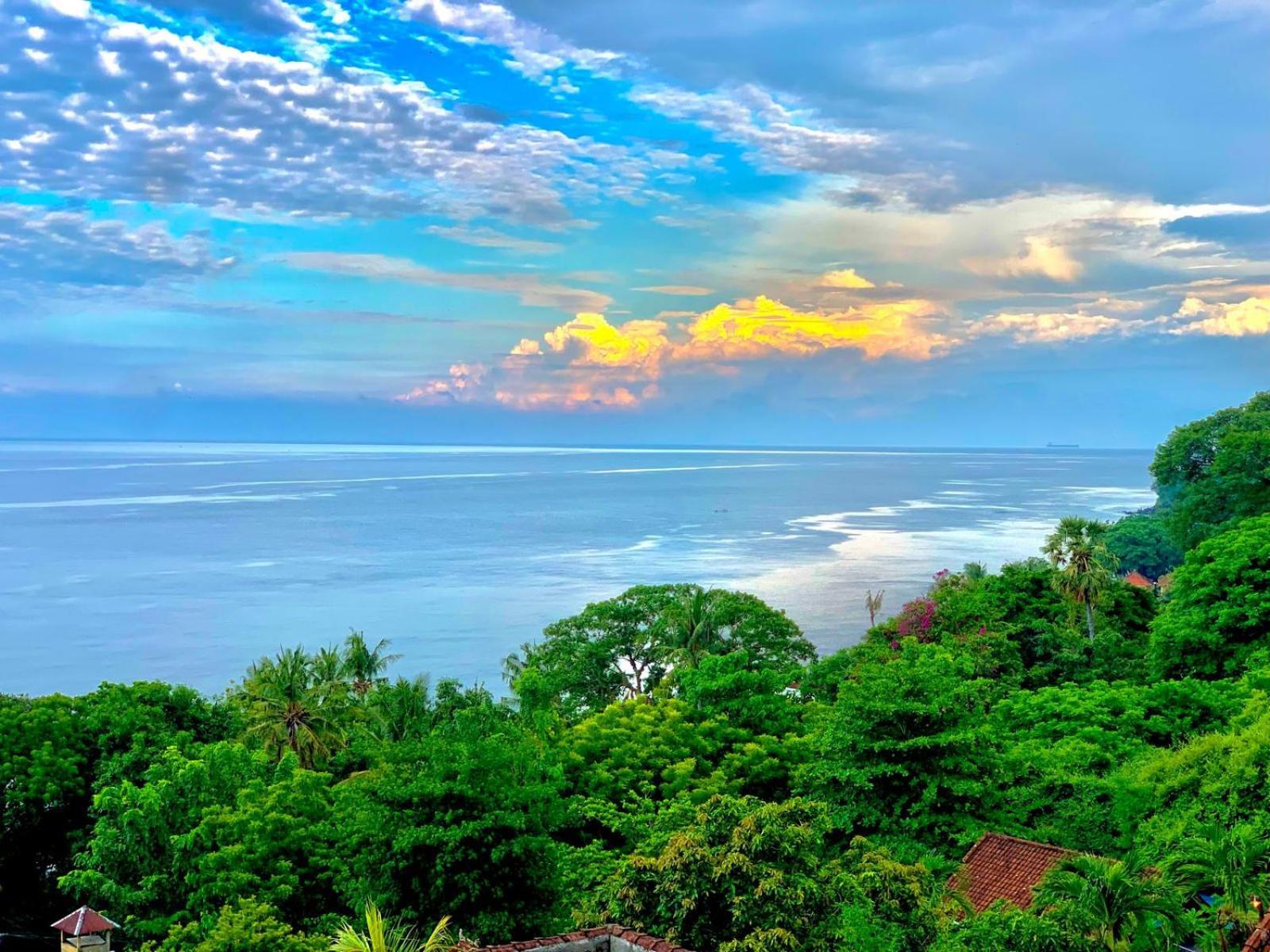 Titi Sedana Homestay Амед Экстерьер фото