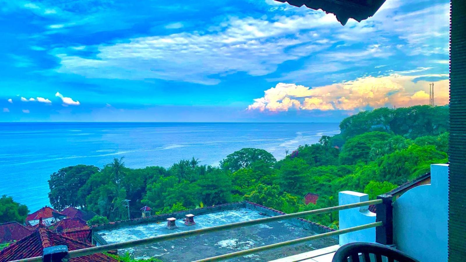 Titi Sedana Homestay Амед Экстерьер фото