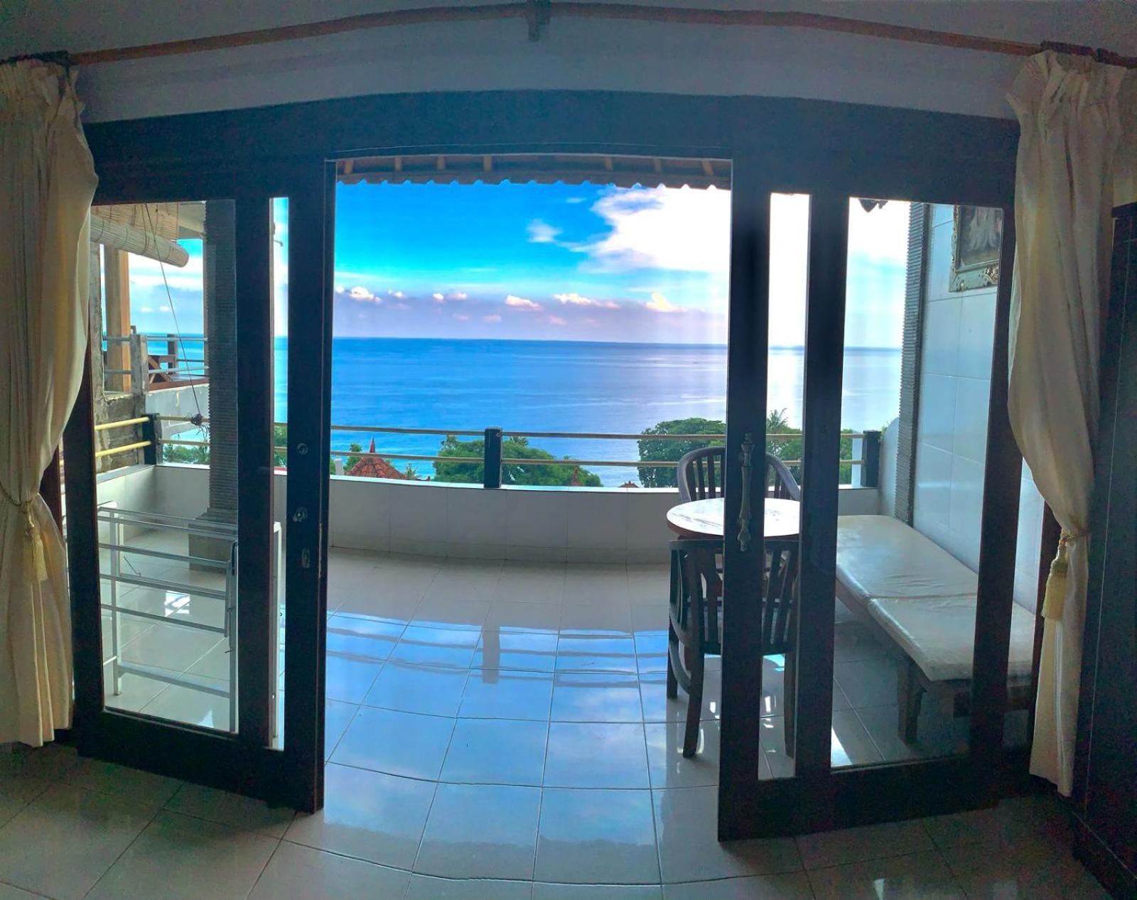 Titi Sedana Homestay Амед Экстерьер фото